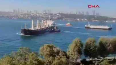 İstanbul Boğazı'nda iki yük gemisi çarpıştı