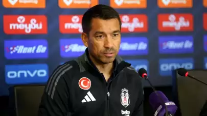 Giovanni van Bronckhorst: "Eksikleri değişikliklerle tamamlamak zorunda kaldık"