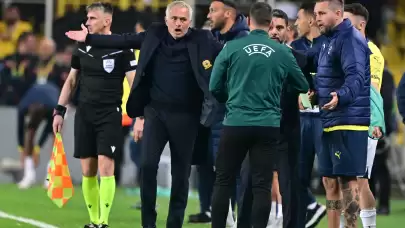 Jose Mourinho'ya kırmızı kart!