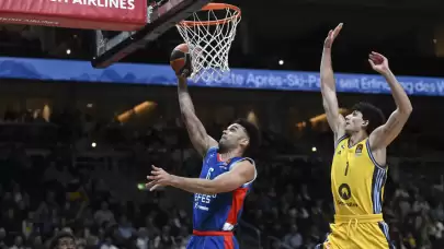 Anadolu Efes rahat kazandı