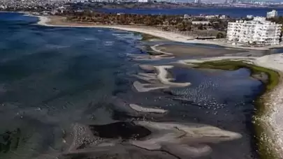 İstanbul’da deniz suyu çekildi