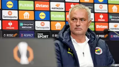 Fenerbahçe Teknik Direktörü Mourinho'dan Slavia Prag maçı öncesi açıklamalar