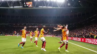 Galatasaray kendi evinde Tottenham'ı devirdi | Galatasaray Tottenham maçı golleri