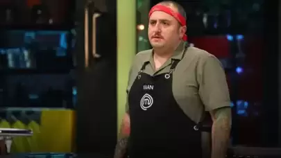 MasterChef'te talihsiz kaza! Kaan parmaklarını kesti