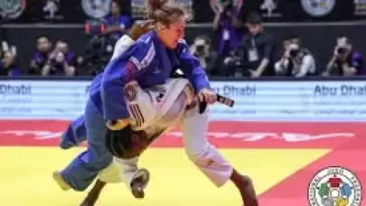 Judoda 63 kiloda altın madalya Andreja Leski'nin