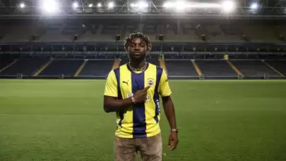 Fenerbahçe, Maximin'i resmen duyurdu