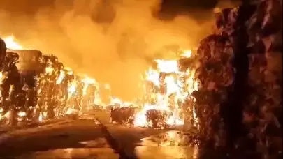 Kağıt fabrikası yangını gece yarısı yeniden kontrolden çıktı