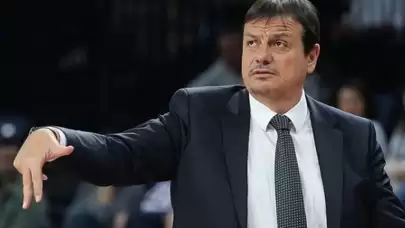 Ergin Ataman, Yunanistan'da yılın en iyi başantrenörü seçildi