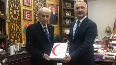 MHP Lideri Devlet Bahçeli'ye anlamlı ziyaret