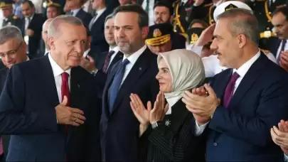 KKTC'de Cumhurbaşkanı Erdoğan'a duygulandıran hediye