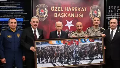 MHP Lideri Bahçeli’den Polis Özel Harekat Başkanlığına ziyaret