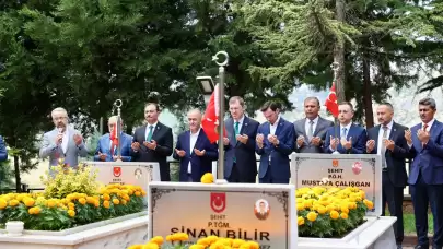 MHP'li Belediyeler, 15 Temmuz'u şehitlerin kabirleri başında andı