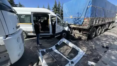 Gaziantep’te servisler çarpıştı: 21 yaralı