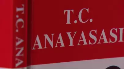 AK Parti yeni anayasa çalıştayı düzenleyecek!