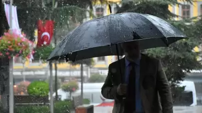 Meteoroloji'den 4 kente uyarı: Kuvvetli sağanak geliyor