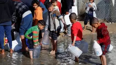 Gazze'de çocuklar temiz suya hasret!