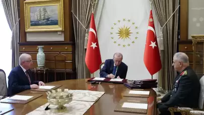 Cumhurbaşkanı Erdoğan, YAŞ kararlarını imzaladı