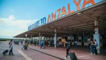 Antalya'ya turist akını! İlk sırada Ruslar var!