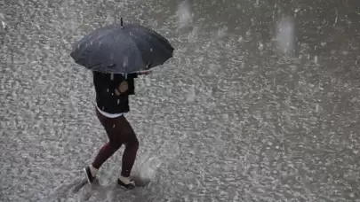 Meteoroloji tek tek uyardı: Dolu, sel, su baskını, yıldırım