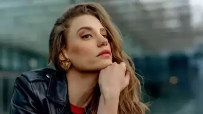 Serenay Sarıkaya Altın Koza'da nefes kesti! Yeni tarzı çok konuşuldu