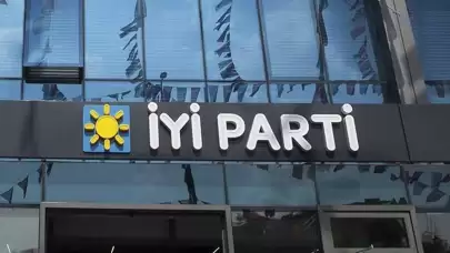 İyi Parti'de istifa depremi