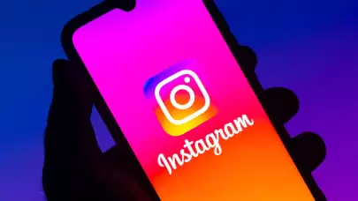 Instagram'dan yeni özellik: Hikayelerde yorum çağı başlıyor