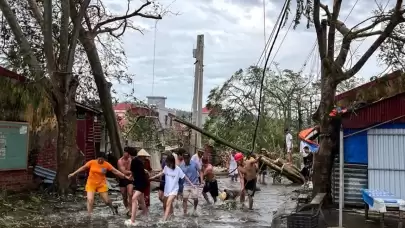 Vietnam'ı Yagi Tayfunu vurdu: 59 kişi öldü