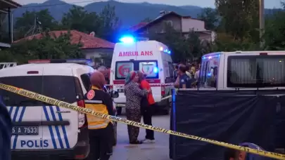 Burdur'da iş yeri önünde baba oğula silahlı saldırı: 1 ölü, 1 yaralı