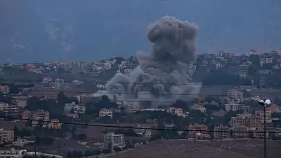 Beyrut'ta çok sayıda patlama sesi! Bölgeden dumanlar yükseldi!