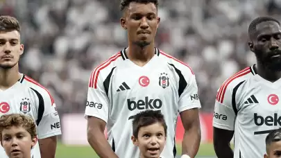 Beşiktaş Teknik Direktörü Bronckhorst’tan 2 değişiklik