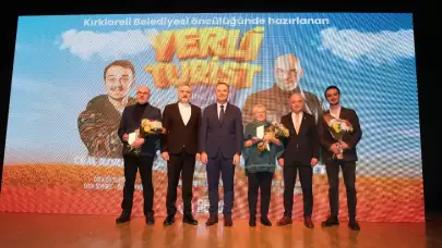 Kırklareli Belediye Başkanı Derya Bulut, "Yerli Turist" filminin ön gösterimine katıldı