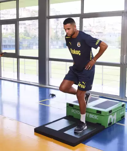 En-Nesyri, Fenerbahçe'de ilk antrenmanını yaptı