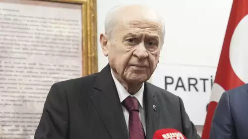 Meclis'teki tokalaşma görüntülerine MHP Lideri Devlet Bahçeli'den yanıt