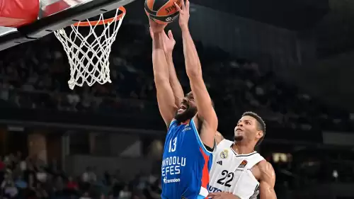 Anadolu Efes Avrupa Ligi'nde Real Madrid karşısında kazanmayı başardı