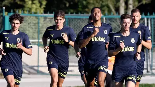 Fenerbahçe'nin yeni transferleri Djiku ve Osayi-Samuel kamp kadrosuna dahil oldu