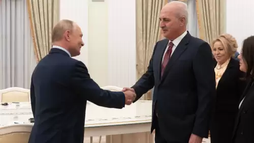 TBMM Başkanı Kurtulmuş, Putin ile görüştü: Türkiye-Rusya ilişkileri güçleniyor!