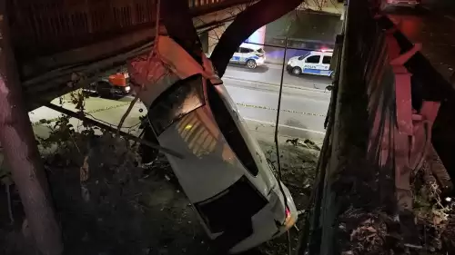 İstanbul'da alkollü sürücü, kaza yaptı