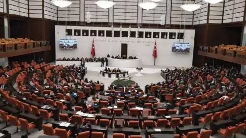 TBMM'de emekli aylığı mesaisi