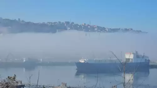 Zonguldak'ta yoğun siste 72 metrelik cami kayboldu!