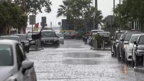 Sağanak yağış geliyor! Meteoroloji İzmir'i uyardı