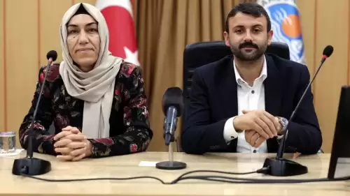 DEM'li belediye başkanı ve 5 belediye meclis üyesi gözaltına alındı