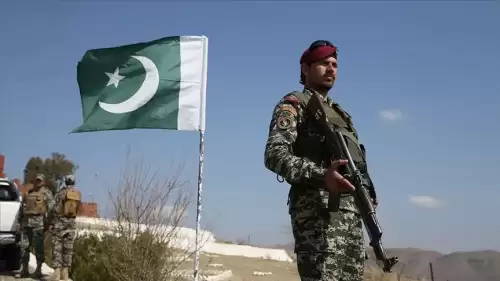 Pakistan ordusundan teröristlere operasyon: 30 ölü