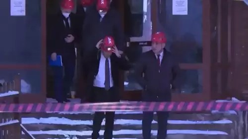 Bilirkişi heyeti yanan otelde inceleme yaptı