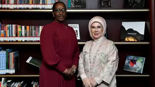 Emine Erdoğan, Ruanda Cumhurbaşkanı'nın eşi Jeannette Kagame ile bir araya geldi