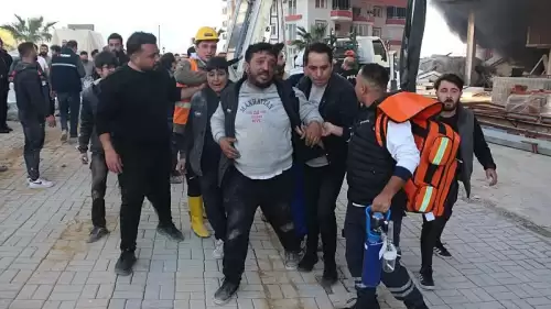 Alanya'da bir otelde yangın çıktı: 4 yaralı