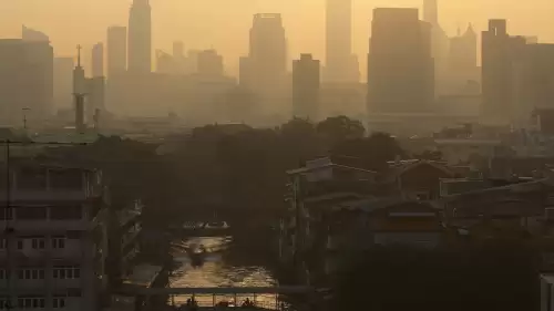 Bangkok'ta hava kirliliğini azaltmak için ulaşım ücretsiz olacak