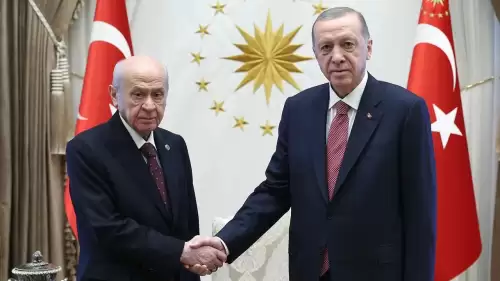 MHP Lideri Devlet Bahçeli'den Cumhurbaşkanı Erdoğan'a tebrik telefonu