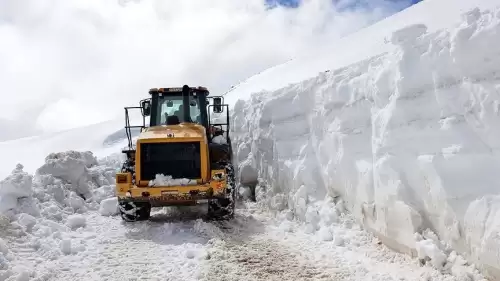 Kastamonu ve Amasya'da 758 köy yolu kapandı