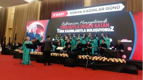 MHP Küçükçekmece 100. Yıl Kadın Korosu üçüncü konserini Ankara’da verdi