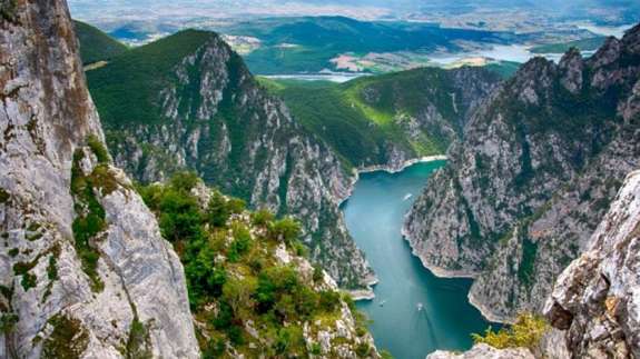 Gören Avrupa sanıyor ama burası Türkiye!